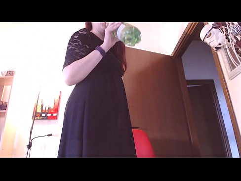 ❤️ Ein unterwürfiger Sklave, der schmutzige und üppige Höschen liebt, wird gezwungen zu masturbieren, nachdem er dieses Video gesehen hat! ️ Quality sex bei de.dreamypassionjourney.ru ❌️❤