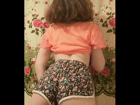 ❤️ Sexy junges Babe zieht ihre Shorts vor der Kamera aus ️ Quality sex bei de.dreamypassionjourney.ru ❌️❤
