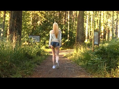 ❤️ Schöne Frau bewegt sich langsam, nicht nackt Video ️ Quality sex bei de.dreamypassionjourney.ru ❌️❤
